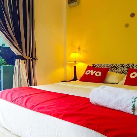 Rawai Whale Resort Bagian luar foto